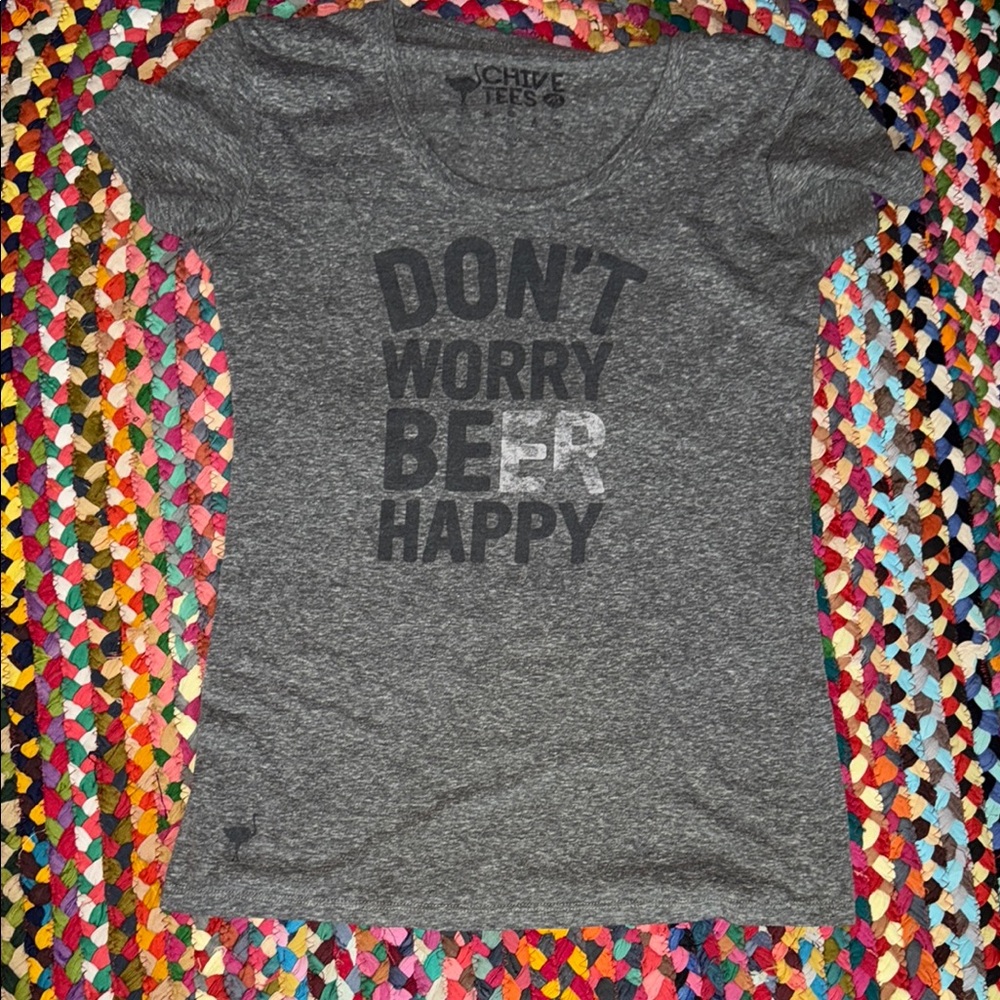 Fitted Gray Short Sleeve T-Shirt with Vintage Print